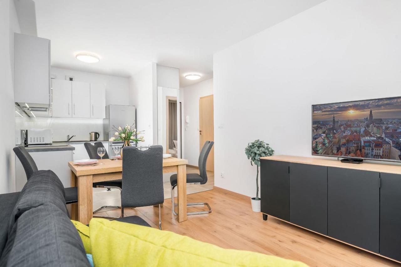 Rose By Renters